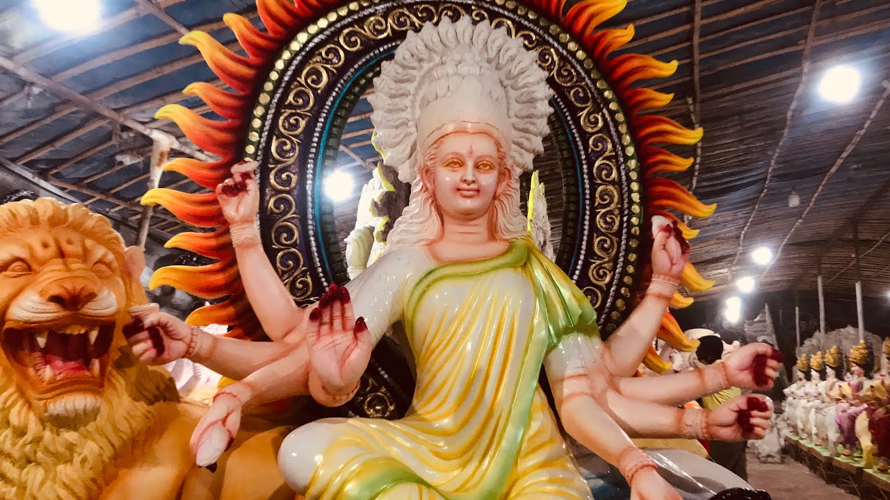 Durga idol Making 2020 | Durga idol Making Process | Durga idol painting 2020 | Folk Masthi