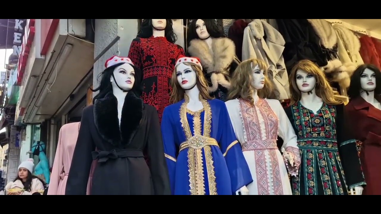 227. DÜNYA İNSANIN en çok görmek ve gezmek istedği Taksim.Beyoğlu.İstiklal CAD.34.İSTANBUL 