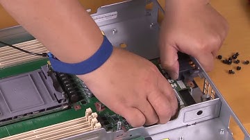 Lenovo ThinkSystem SD650 V2 removing a power distribution board