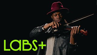 4STRINGSZ duets with his LABS+ pack