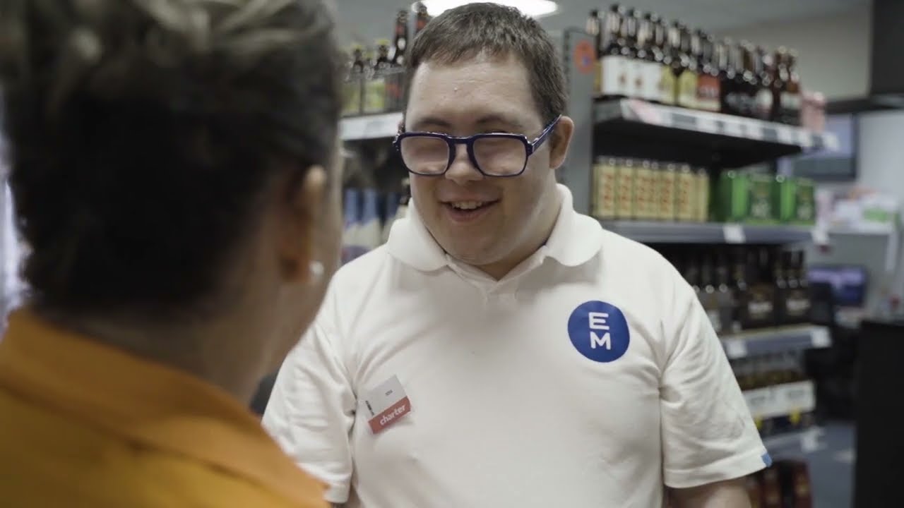 Premio Laurel a la Contratación en Pequeña Empresa. Estación Madrid, a propuesta de Asido Cartagena