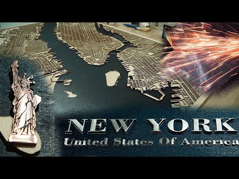 Карта Нью-Йорка из фанеры.  New York plywood map