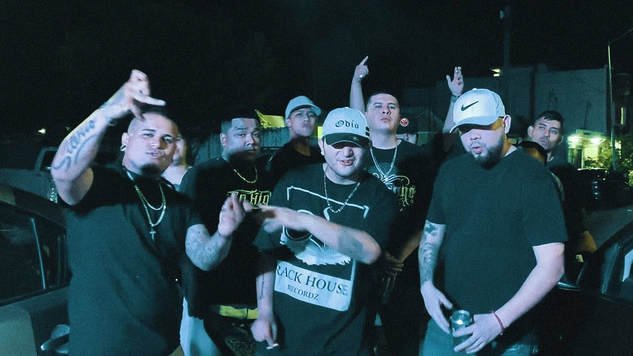 Pies en la tierra  - Under Side 821 (Video Oficial)