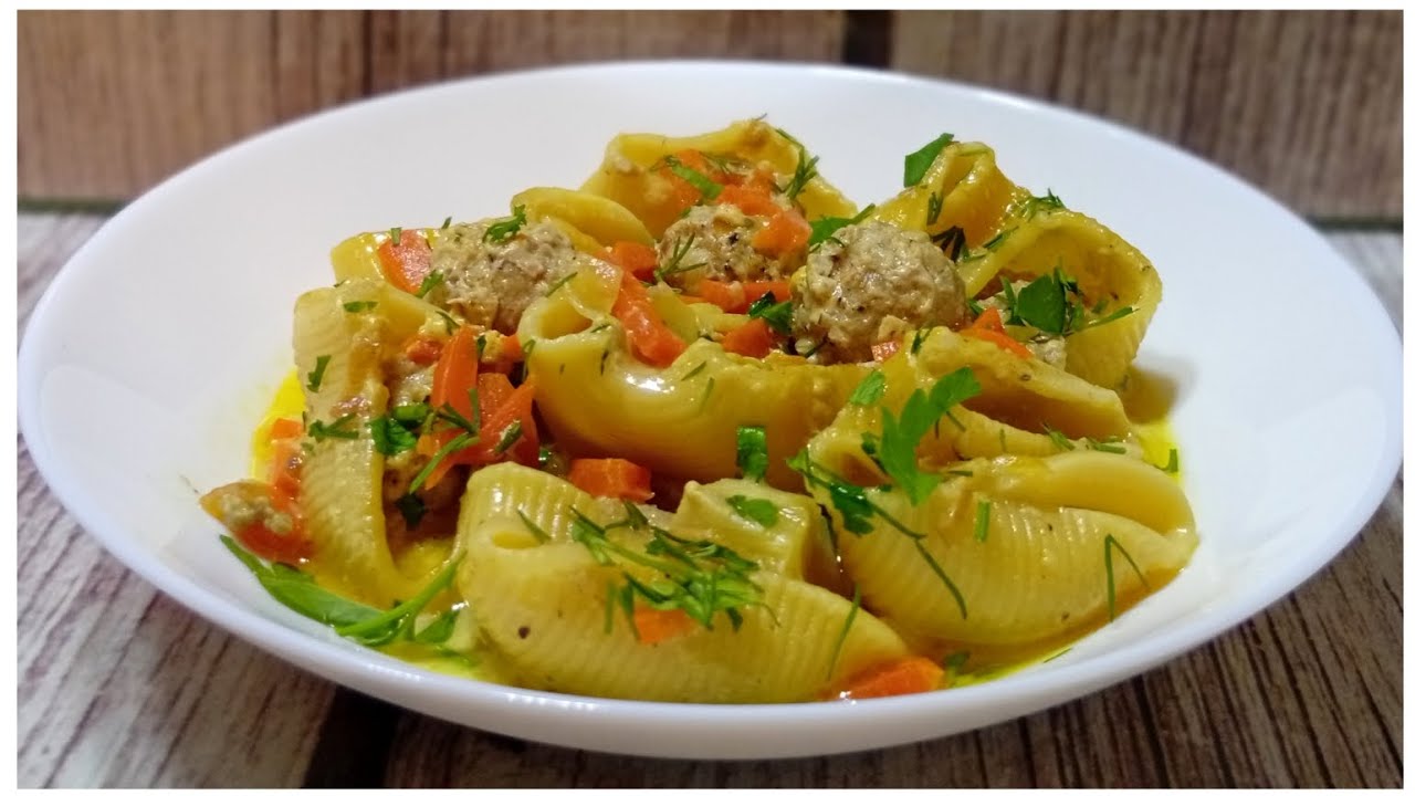 Ракушки с фаршем в сливочном соусе/рецепт вкусного и аппетитного горячего блюда