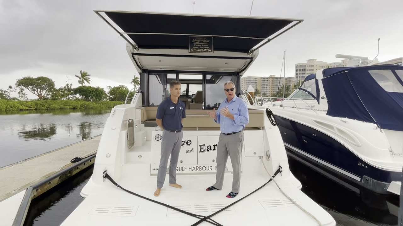 New Brokerage Listing! 2017 Sea Ray 400 Sundancer For Sale at MarineMax Ft. Myers