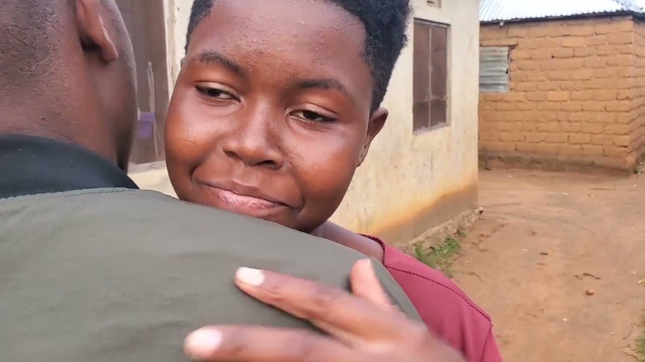 Dunia ina mambo mengi sana#1milionviwes #comedy #comedymemes #trendingshorts #angakingawitaypagibig