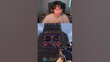 that was a close one! #rustgame #rustraid #rustclips #rustfunnymoments #fozi