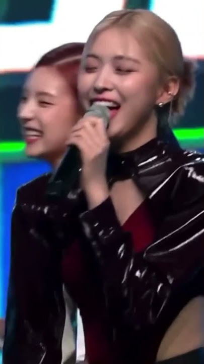 Itzy singing mafia in the morning live