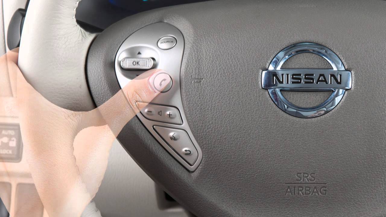2016 Nissan LEAF - Making, Receiving and Ending a Call