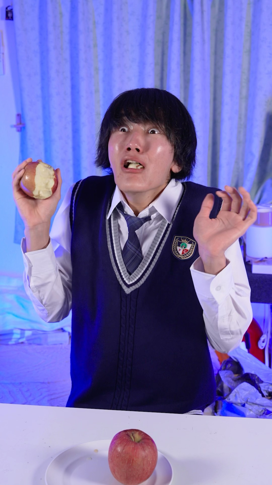 【Comedy】If Fruits Were Weapons??