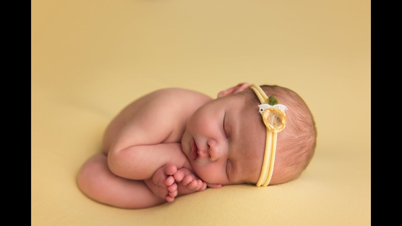 Womb Pose by Rachel Vanoven