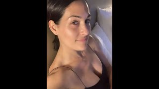 'Punky Brewster' actress goes bare at 45, plus more celebs without makeup in 2022