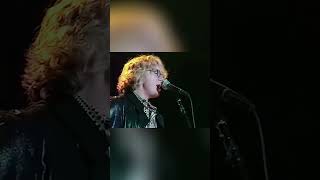 R.E.M performing Losing My Religion @wolfgangsclassicrock