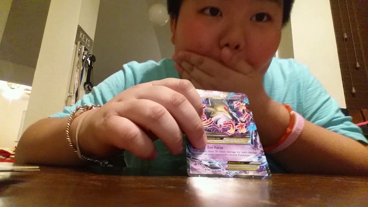 Epic opening of charizard tin