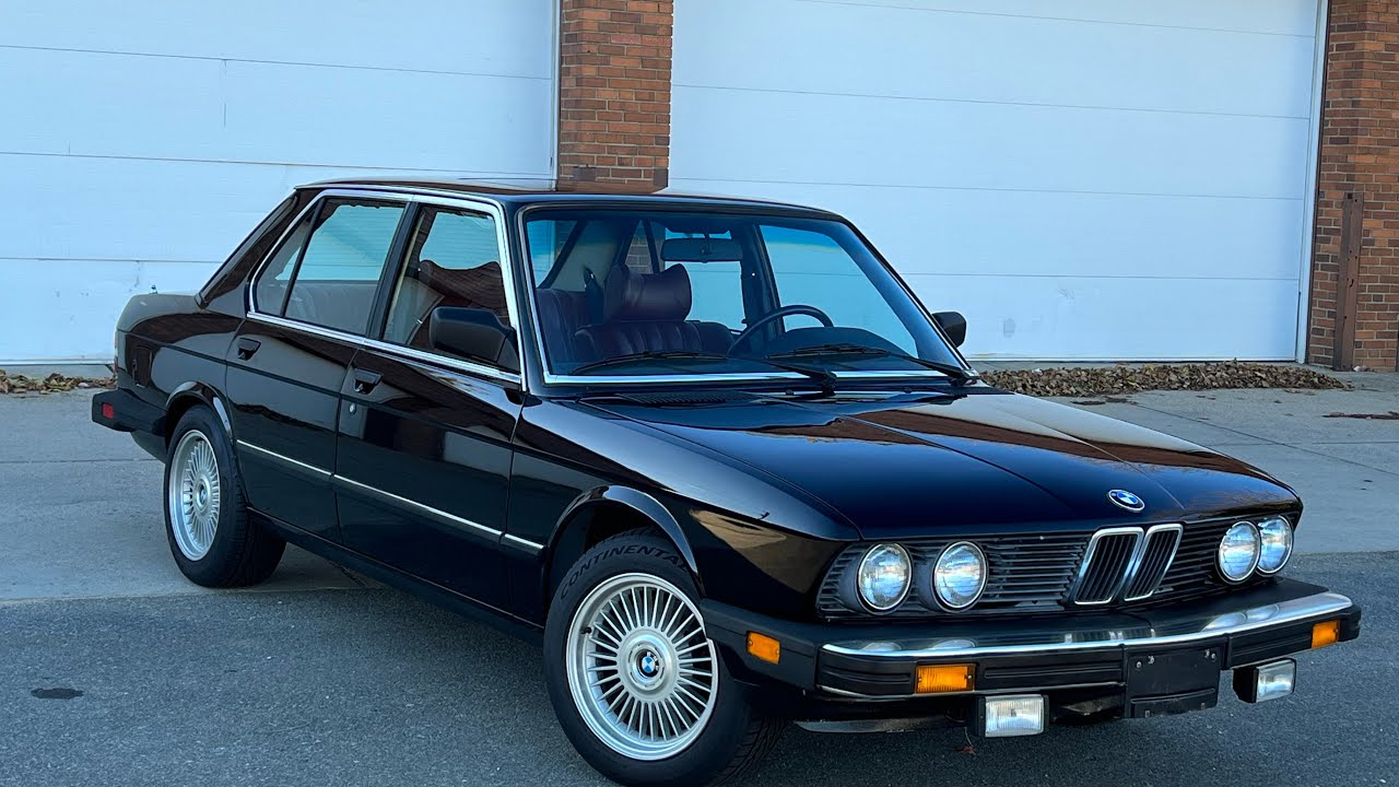 0-60 1984 Bmw 533i walk around. Bring a trailer detailed walk around. SOLD $28,500