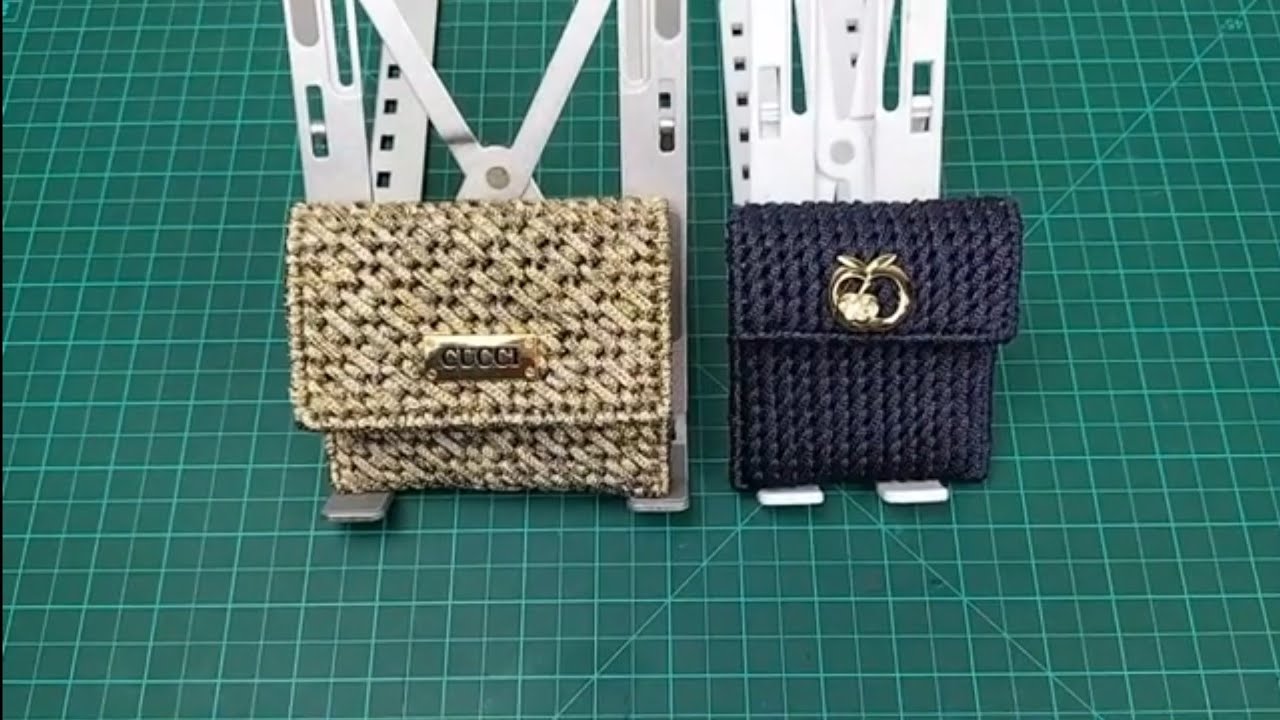 طريقة عمل محفظة باستخدام بواقي الكنافاه البلاستيك How to make a wallet using leftover plastic canvas