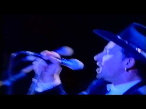 U2 - Desire Live in Sydney [HD - High Quality] Lovetown Tour