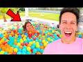 SCHERZO  A SOFÌ! PALLINE NELL’IDROMASSAGGIO!!