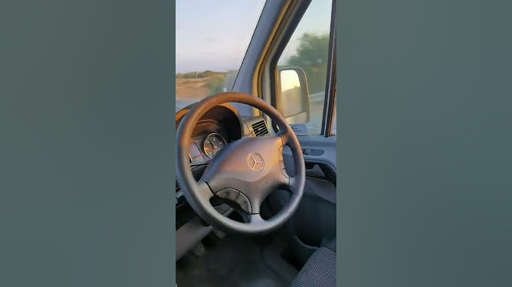 Playing Euro Truck Simulator in VR SUPER ULTRA HIGH 142K Graphics