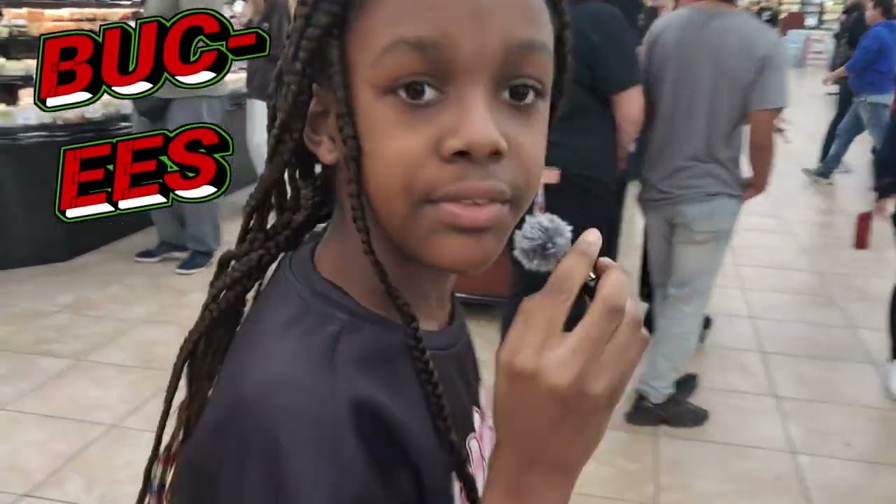 I'm at Buc-ees hanging out with my family (Buc-ees)