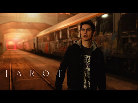 No te fíes, tu destino está en las cartas