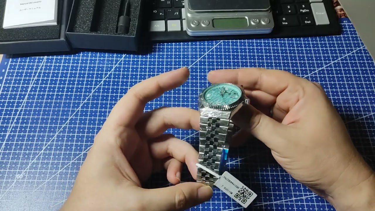 Распаковка кварцевых наручных часов Megir MS 1101G