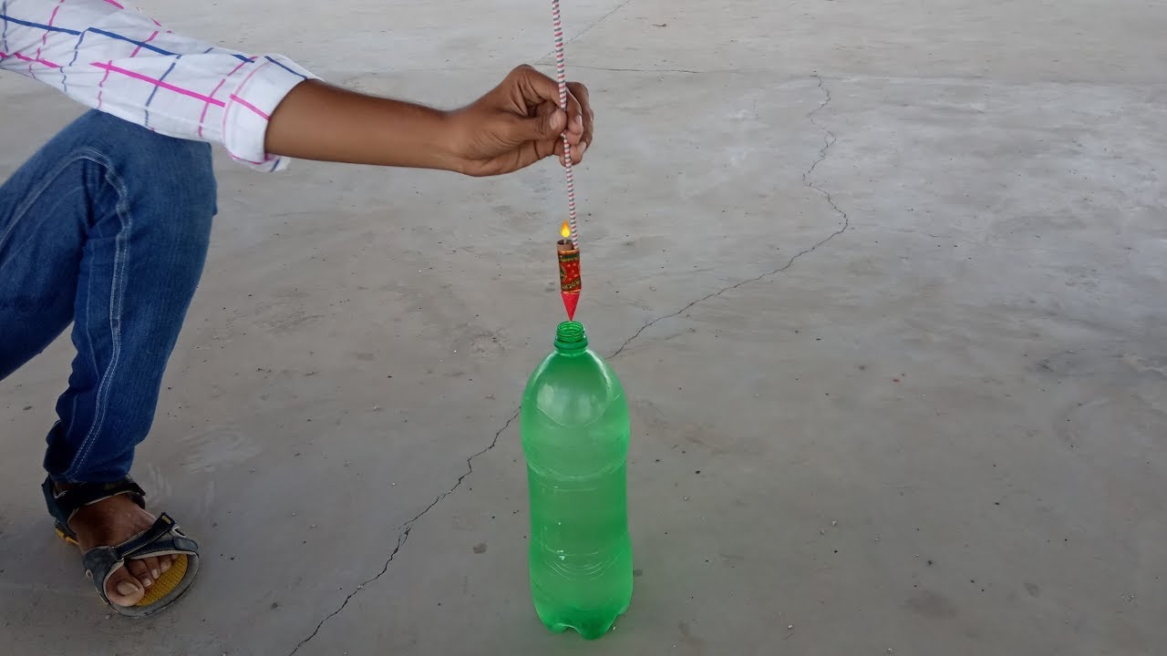 Rocket vs Water Bottle - Rocket in The Water Experiment