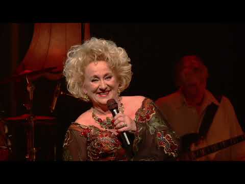 Karin Bloemen - Aankondiging Back to Black