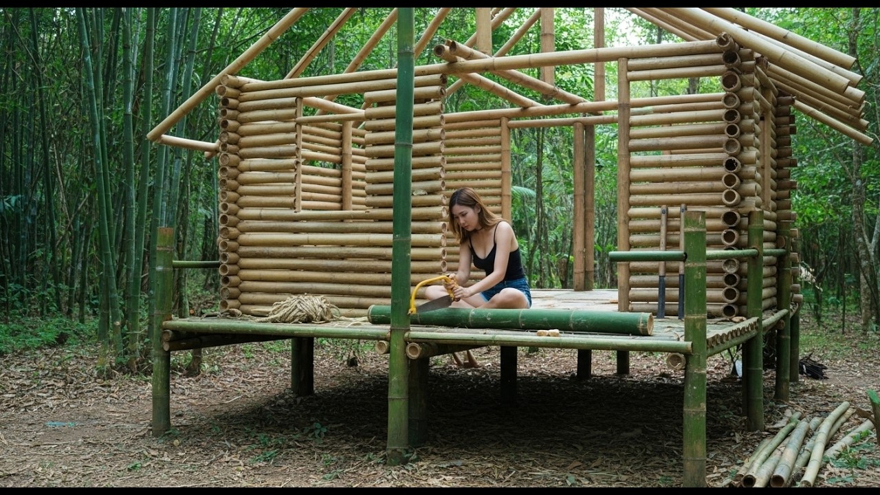 Alone in the Wilderness – Building Shelter and Searching for Life-Saving Wild Food