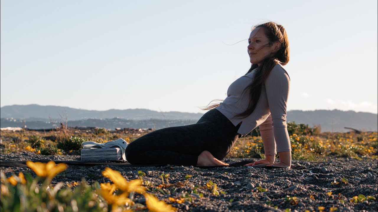 Hands Free Hatha - Wrist Sensitive • 29 min yoga | No Down Dogs