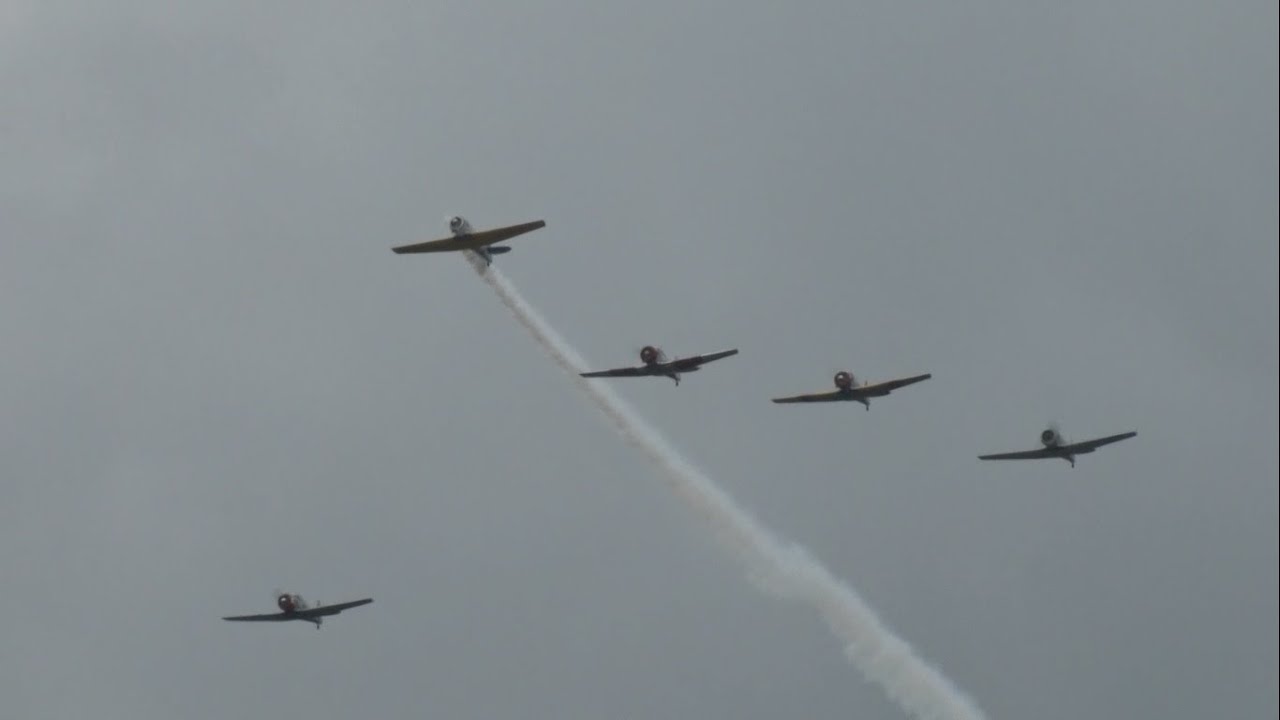 2016 New Garden Airshow Sunday S Flying Display Youtube