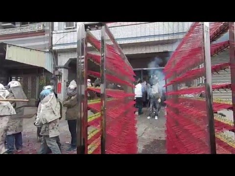2016台南鹽水蜂炮。14早第4門炮城。bb炮歐。