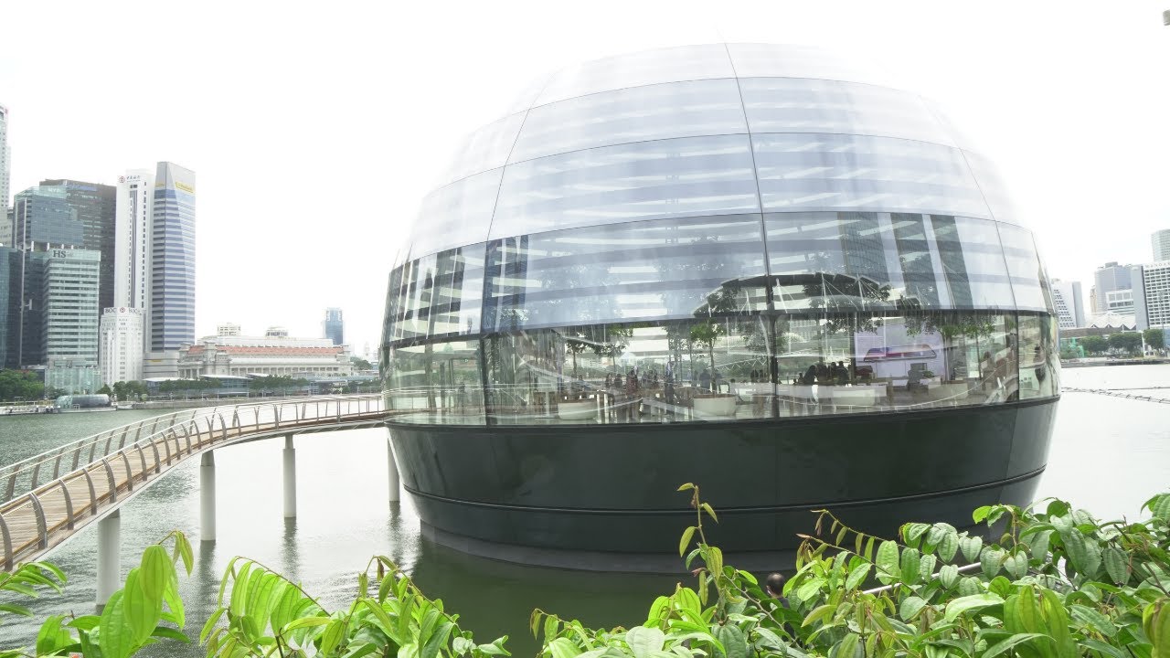 Singapore Apple Store at Marina Bay Sands/ An Apple a Day/ Floating Apple Store 1st in the World