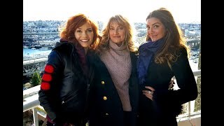 Top Billing Catches Up With Riverdale Stars Nathalie Boltt And Madchen Amick Preview