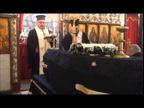 معليا جنازة رضا قسيس وكلمة الاب الياس عبد 8 2 15 تصوير زهير متى موقع اهلا