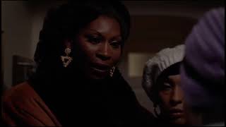 Pose-Elektra confronts her mom