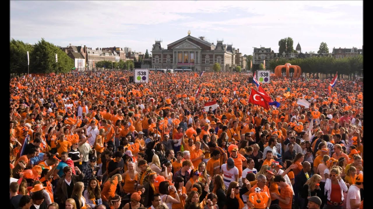 Melvin & Djulian (4jaar) Witte - Wij houden van oranje!!! - YouTube