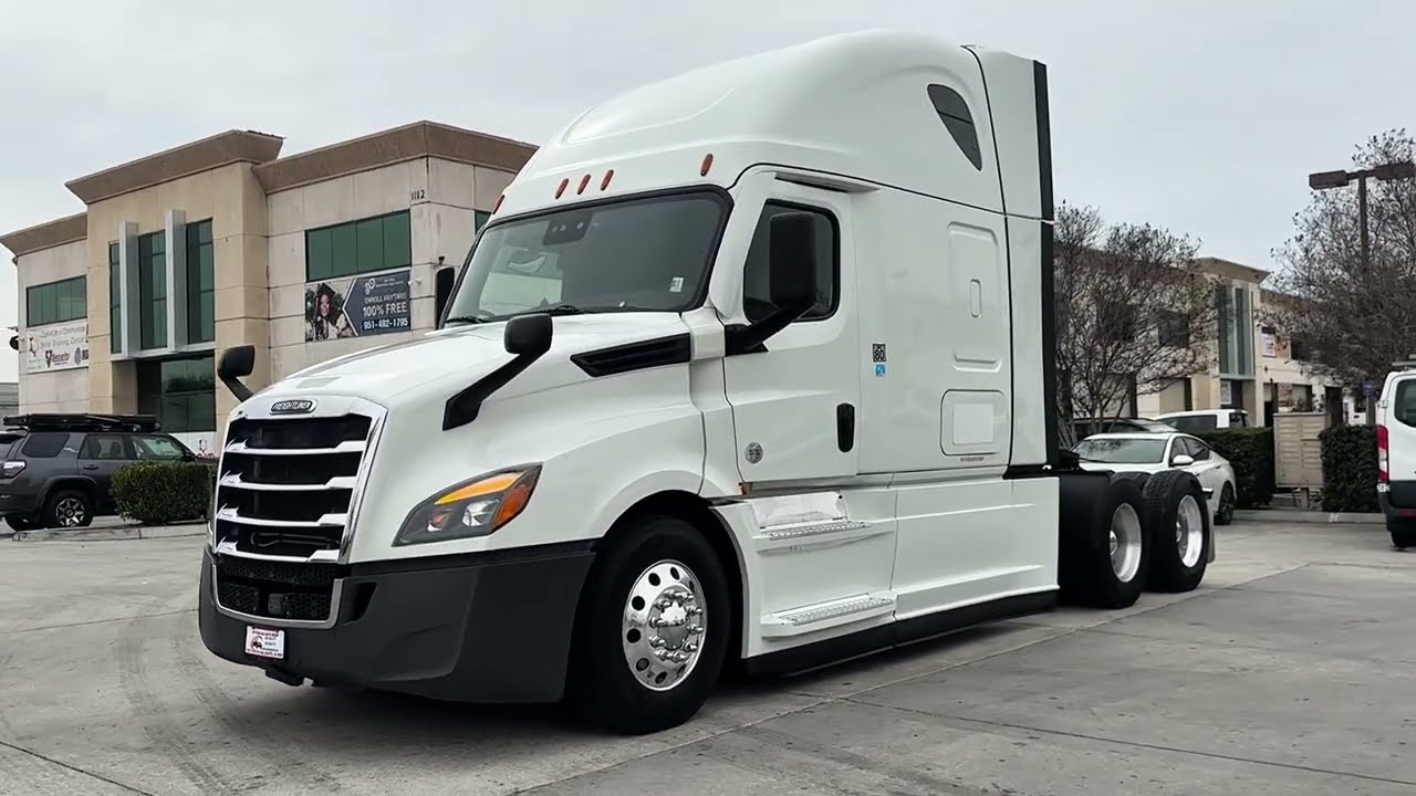 2020 FREIGHTLINER CASCADIA | H00905
