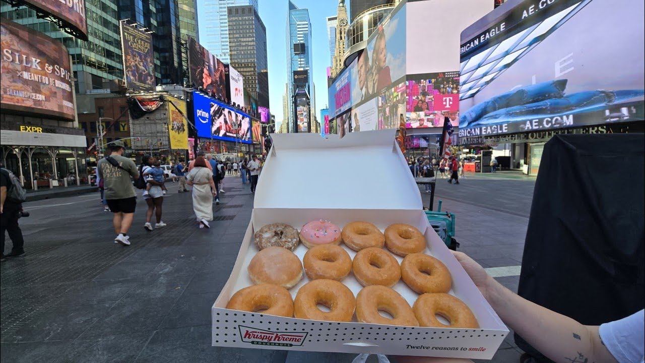 23 08 2025 - Roskaruokaa New Yorkissa