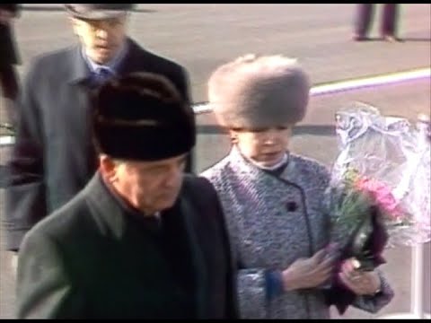 Video: Manželky Prvních Osob Státu: Chruščov, Brežněv A Gorbačov