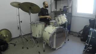 Testing my new-old 80's 9-ply beech Sonor Phonic.