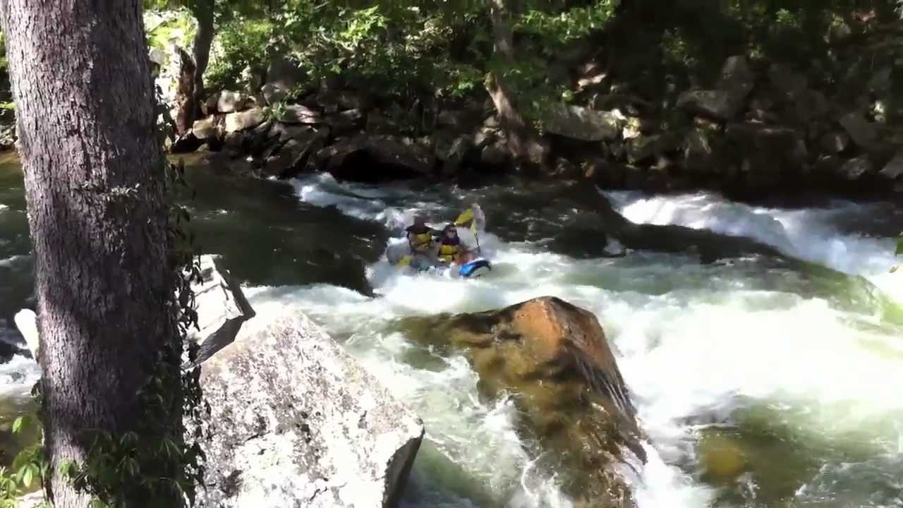 Nantahala River Rafting Accident. Near Drowning. Class 3 Rapids. - YouTube