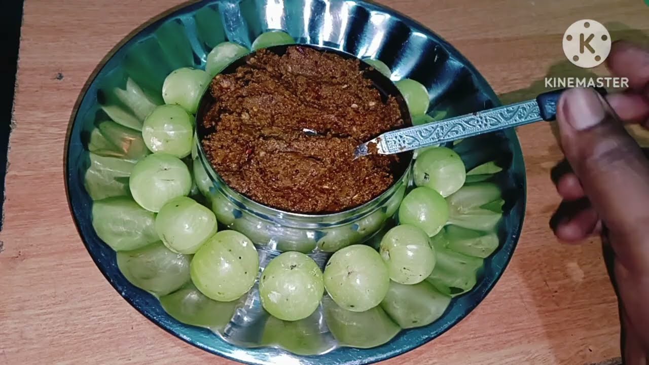 ಬೆಟ್ಟದನೆಲ್ಲಿಕಾಯಿ ಚಟ್ಟಿ|| ಬಿಸಿ ಅನ್ನಕ್ಕೆ ತುಂಬಾನೇ ರುಚಿಯಾಗಿರುತ್ತೆ||#amla chutney| 