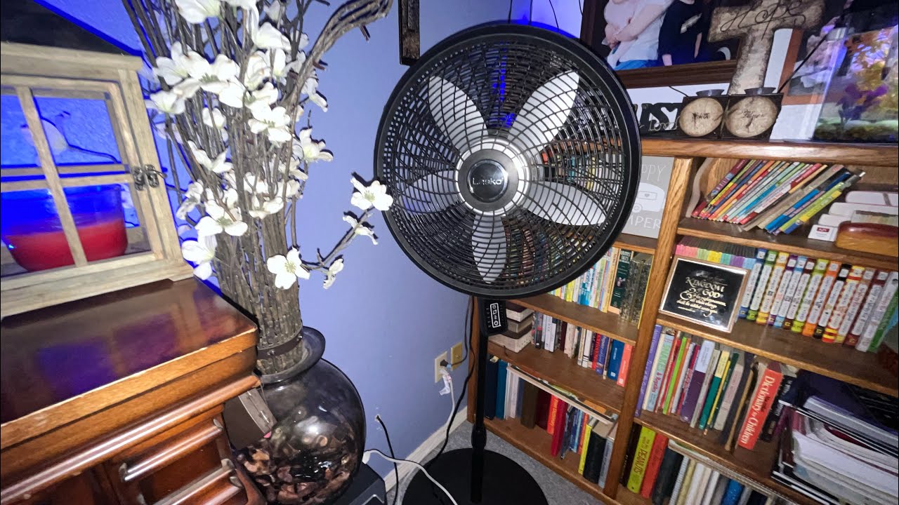 Lasko 18 inch cyclone pedestal fan, remote control (1 of 2) YouTube