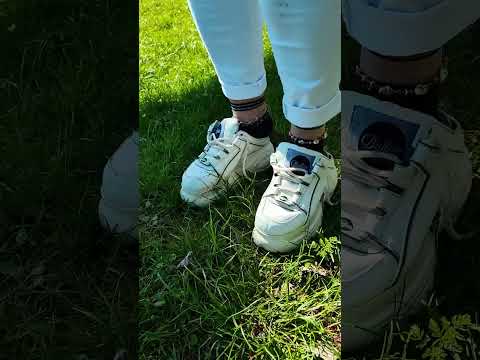 Feuchte Strümpfe in nassen Buffalos