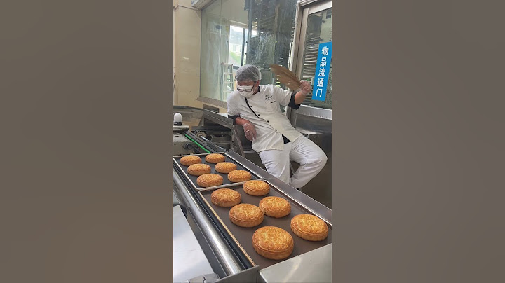 How Many Workers Are Slacking Off In The Mooncake Factory? #mooncake#shorts #food