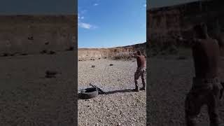 Pöh Atış Yapıyor