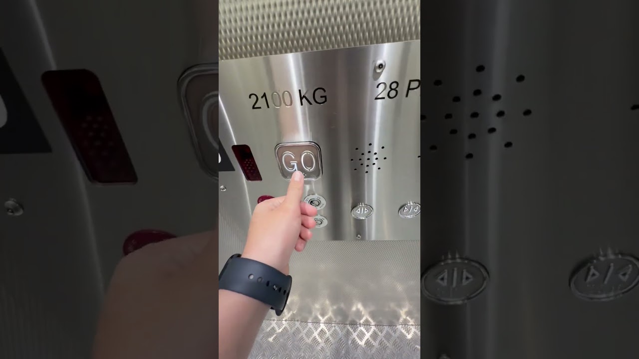 *GLASS* Schindler 5500MRL @ Airport Central Train Station, Perth #elevator  #perthairport #perth