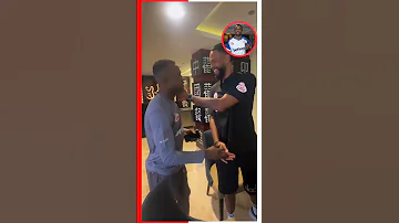 ELI MPANZU ATUA KAMBINI MISRI ASALIMIANA NA WACHEZAJI SIMBA SC 