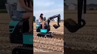 Mini excavator with strong power and low fuel consumption #digger #excavator